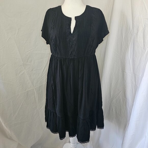 Torrid Black Lace Inset Challis Ruffle Dress - Picture 1 of 5
